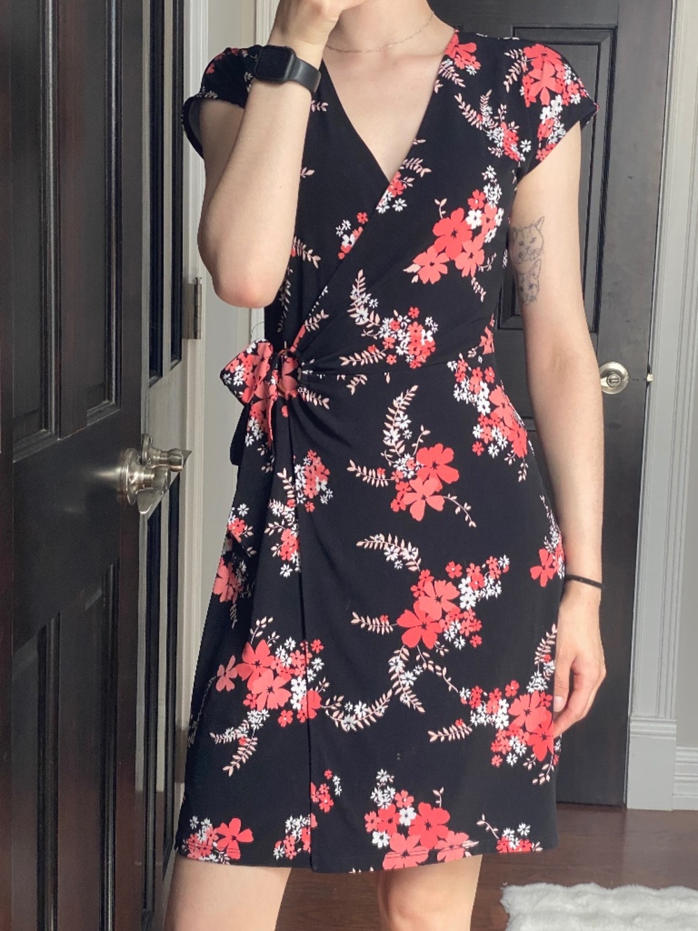 Michael Kors Floral Wrap Dress Women’s Small Black Pink Short Sleeve Midi Dress